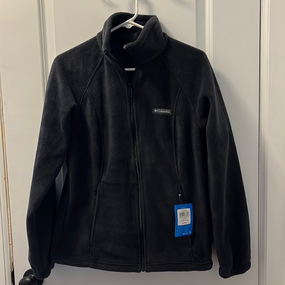 Woman’s Columbia fleece coat